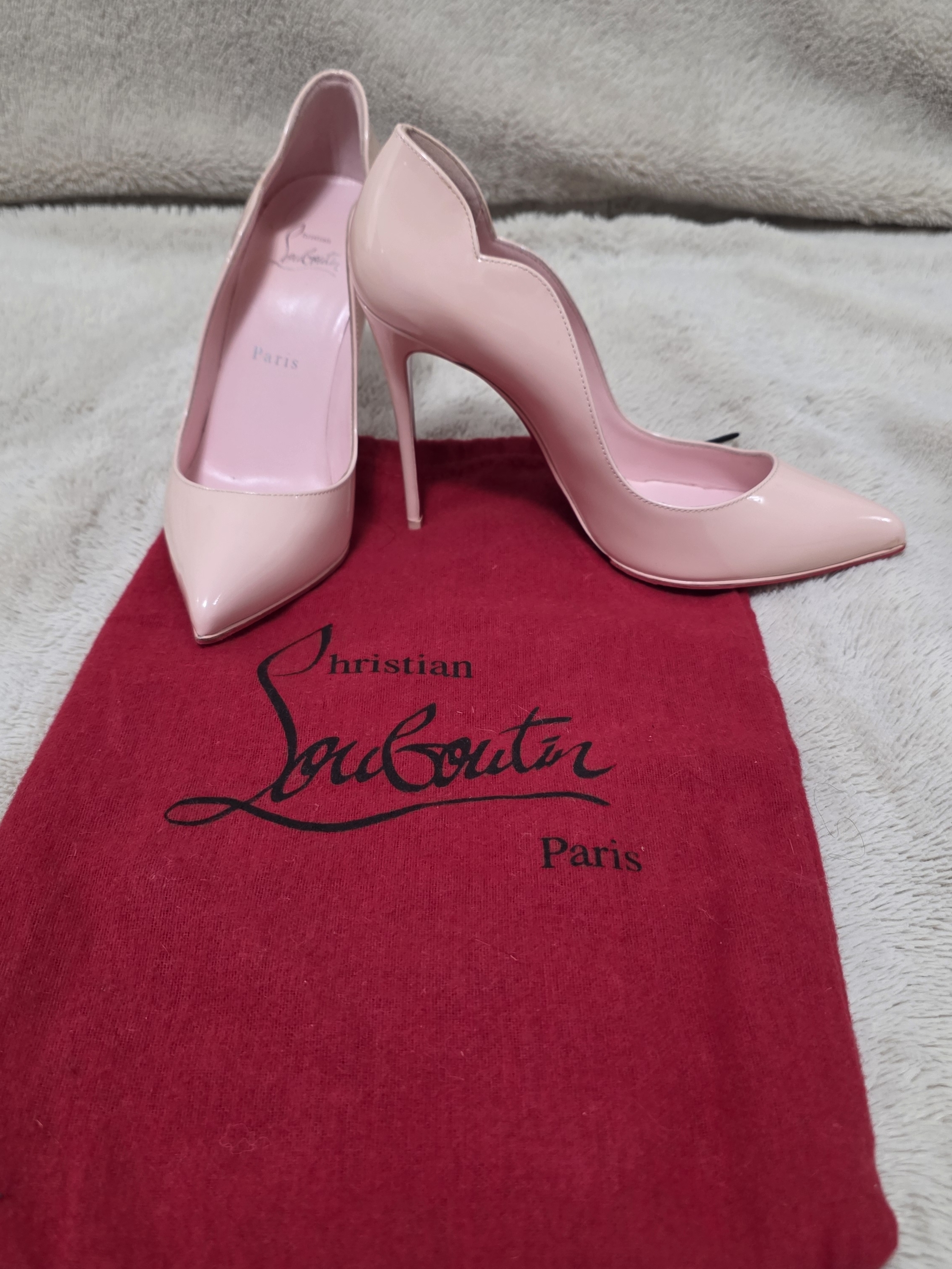 Christian Louboutin Pink Patent Leather Scalloped Pumps